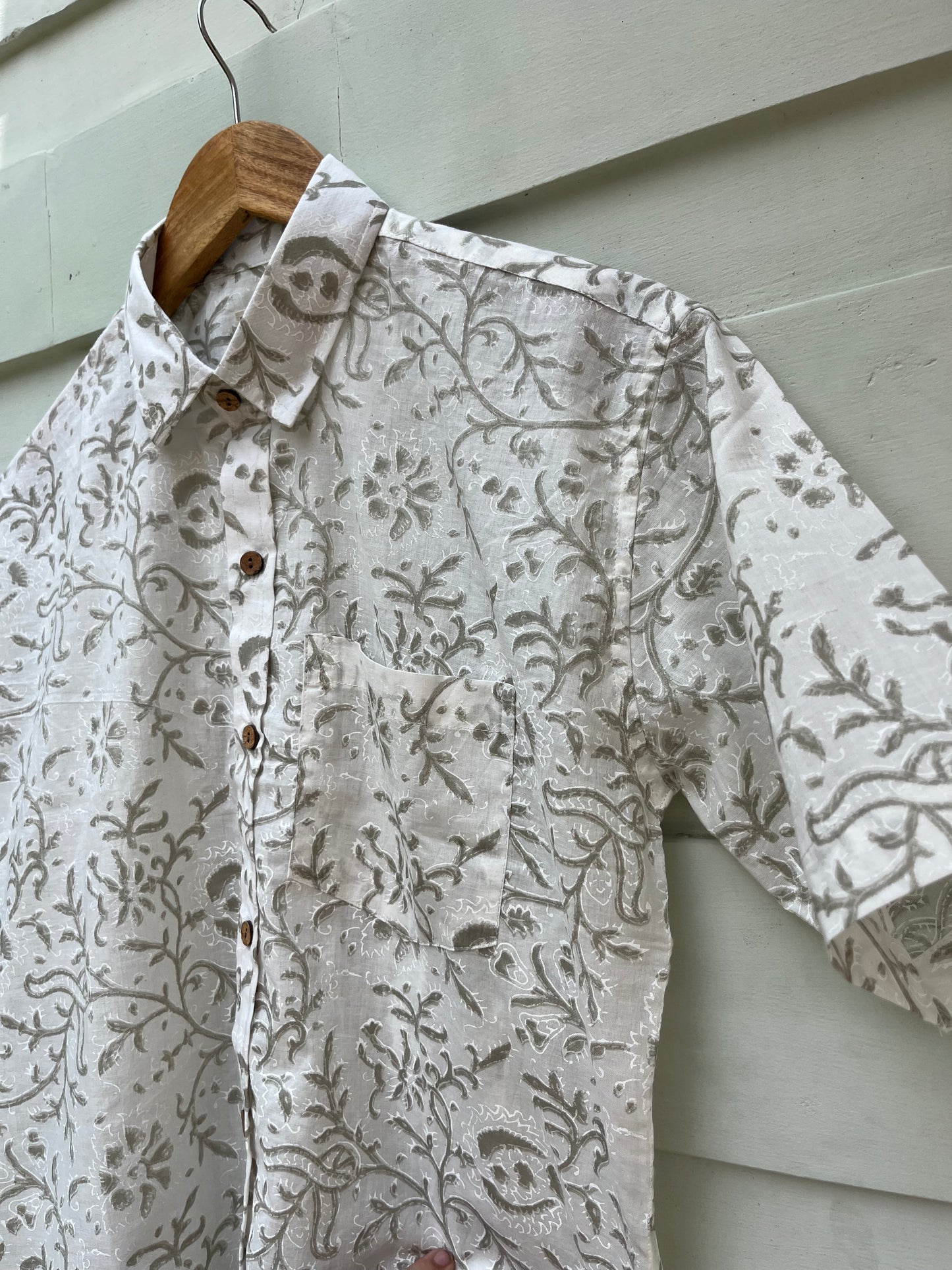 Off-White Textured Floral Pocket Shirt