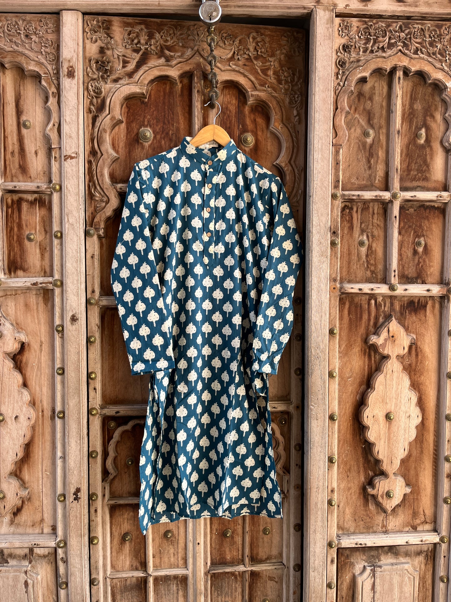 Blue Bayoux Sanganeri Printed Men's Long Kurta