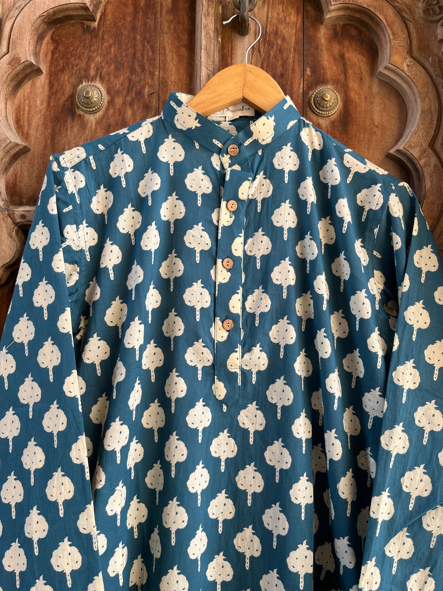 Blue Bayoux Sanganeri Printed Men's Long Kurta