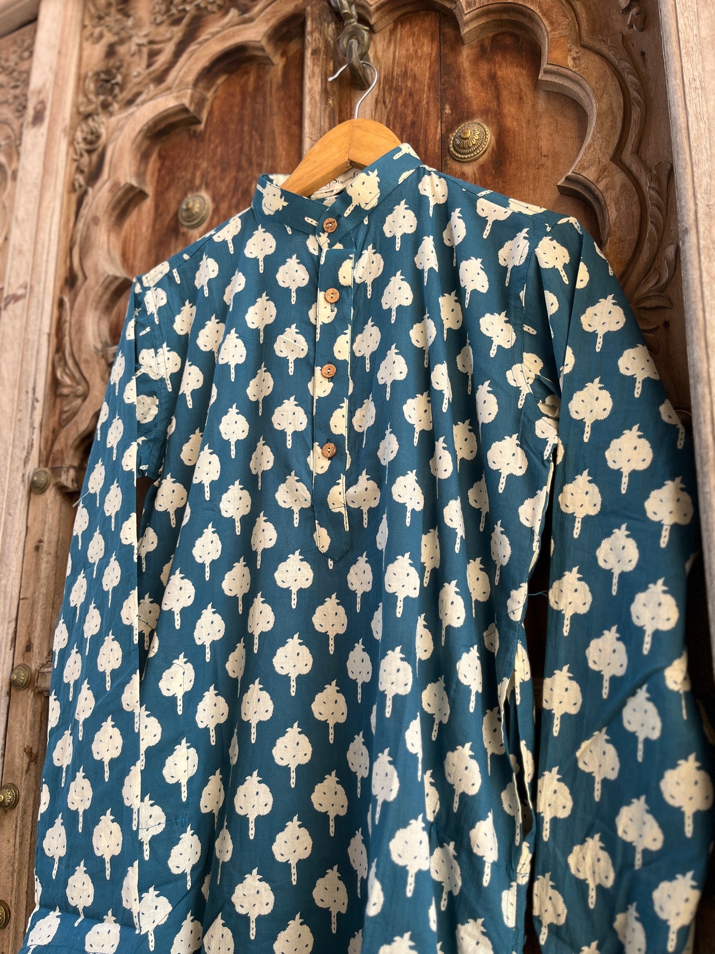 Blue Bayoux Sanganeri Printed Men's Long Kurta